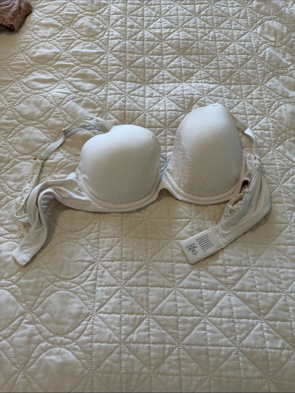 Soma Embraceable Perfect Coverage white bra versatile